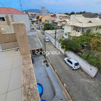 Prédio com 662m², 5 garagens, no bairro Ingleses em Florianópolis