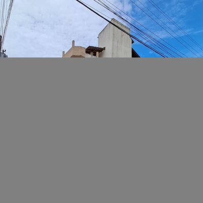 Prédio com 662m², 5 garagens, no bairro Ingleses em Florianópolis