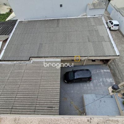 Prédio com 662m², 5 garagens, no bairro Ingleses em Florianópolis