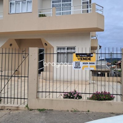 Prédio com 662m², 5 garagens, no bairro Ingleses em Florianópolis