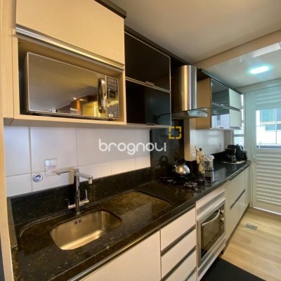 Apartamento com 72m², 2 quartos (sendo 1 suíte), 1 garagem, no bairro Bom Abrigo em Florianópolis