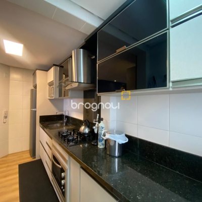 Apartamento com 72m², 2 quartos (sendo 1 suíte), 1 garagem, no bairro Bom Abrigo em Florianópolis
