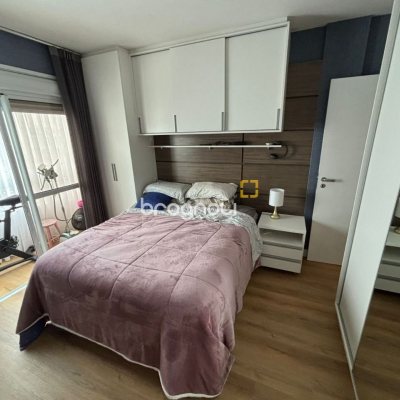Apartamento com 72m², 2 quartos (sendo 1 suíte), 1 garagem, no bairro Bom Abrigo em Florianópolis