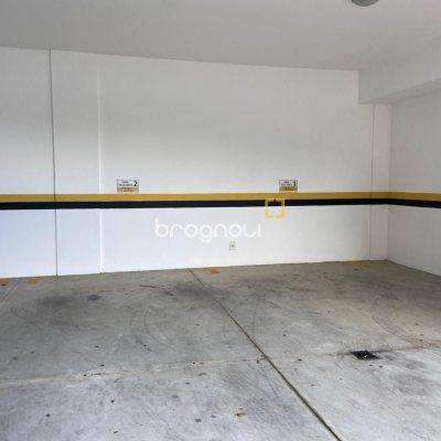 Apartamento com 72m², 2 quartos (sendo 1 suíte), 1 garagem, no bairro Bom Abrigo em Florianópolis
