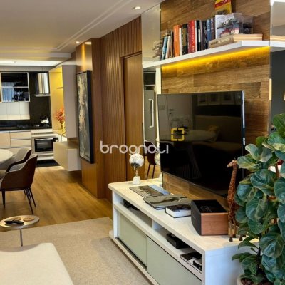 Apartamento com 72m², 2 quartos (sendo 1 suíte), 1 garagem, no bairro Bom Abrigo em Florianópolis