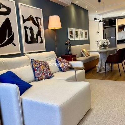 Apartamento com 72m², 2 quartos (sendo 1 suíte), 1 garagem, no bairro Bom Abrigo em Florianópolis