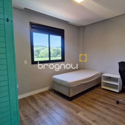 Casa de Condomínio com 228m², 3 quartos (sendo 1 suíte), 2 garagens, no bairro Vargem Grande em Florianópolis