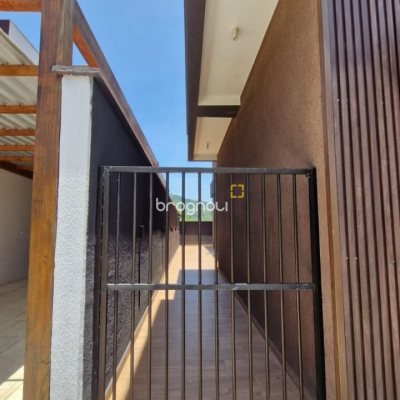 Casa de Condomínio com 228m², 3 quartos (sendo 1 suíte), 2 garagens, no bairro Vargem Grande em Florianópolis