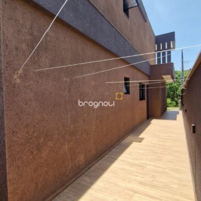 Casa de Condomínio com 228m², 3 quartos (sendo 1 suíte), 2 garagens, no bairro Vargem Grande em Florianópolis