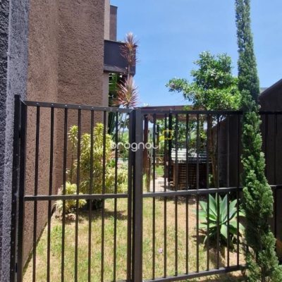 Casa de Condomínio com 228m², 3 quartos (sendo 1 suíte), 2 garagens, no bairro Vargem Grande em Florianópolis