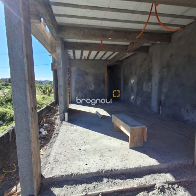 Casa com 210m², 3 quartos (sendo 1 suíte), 1 garagem, no bairro Vargem Pequena em Florianópolis
