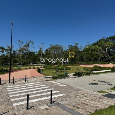 Terreno com 377m², no bairro Campeche em Florianópolis