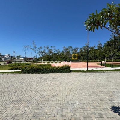 Terreno com 377m², no bairro Campeche em Florianópolis