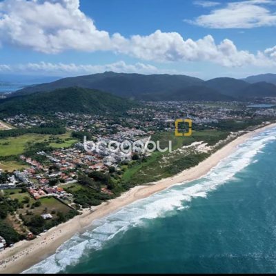 Terreno com 377m², no bairro Campeche em Florianópolis