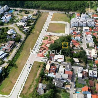Terreno com 377m², no bairro Campeche em Florianópolis