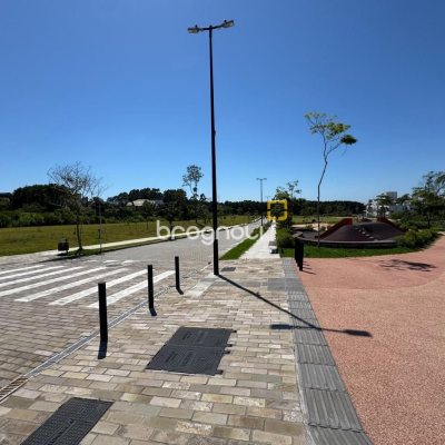 Terreno com 377m², no bairro Campeche em Florianópolis