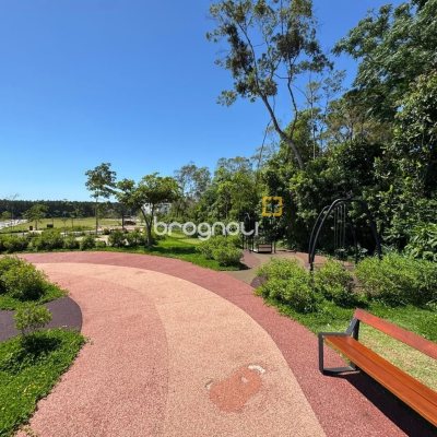 Terreno com 377m², no bairro Campeche em Florianópolis