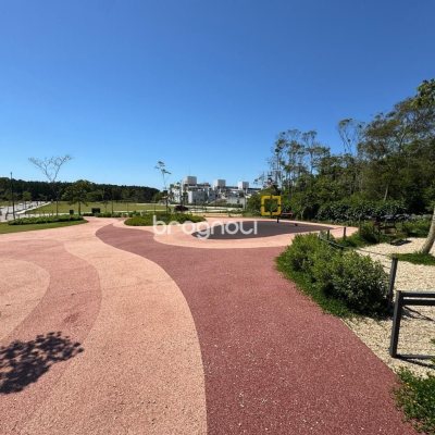 Terreno com 377m², no bairro Campeche em Florianópolis
