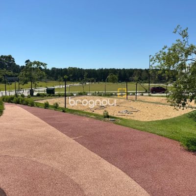 Terreno com 377m², no bairro Campeche em Florianópolis