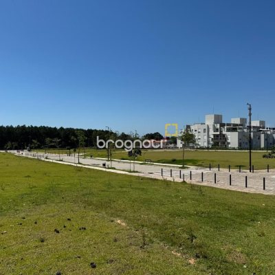 Terreno com 377m², no bairro Campeche em Florianópolis