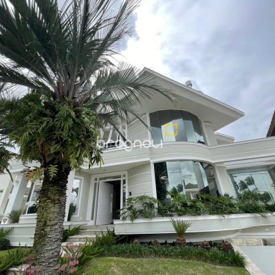 Casa com 416m², 5 quartos (sendo 5 suítes), 6 garagens, no bairro Jurerê Internacional em Florianópolis