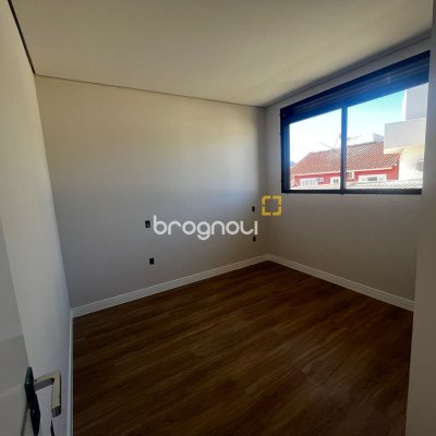 Casa com 130m², 4 quartos (sendo 1 suíte), 1 garagem, no bairro Campeche em Florianópolis
