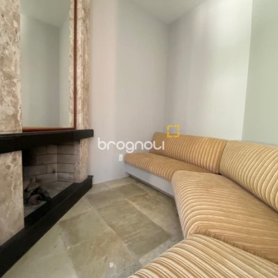 Casa com 304m², 4 quartos (sendo 2 suítes), 2 garagens, no bairro João Paulo em Florianópolis
