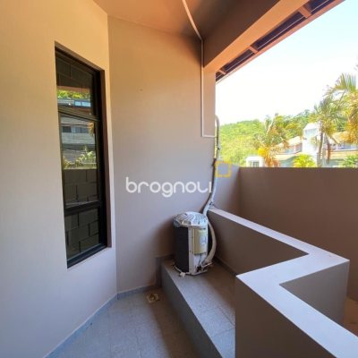 Casa com 304m², 4 quartos (sendo 2 suítes), 2 garagens, no bairro João Paulo em Florianópolis