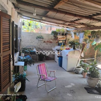 Casa com 182m², 3 quartos, 2 garagens, no bairro Vargem Grande em Florianópolis
