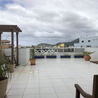Cobertura com 139m², 2 quartos (sendo 1 suíte), 1 garagem, no bairro São João do Rio Vermelho em Florianópolis