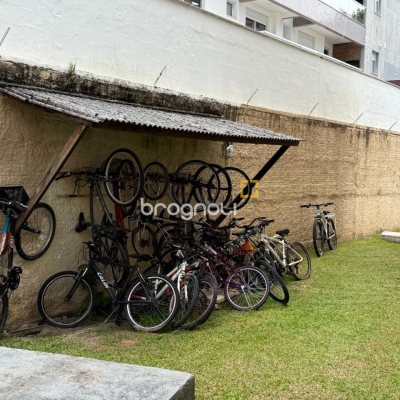 Apartamento com 59m², 3 quartos, 1 garagem, no bairro Itacorubi em Florianópolis