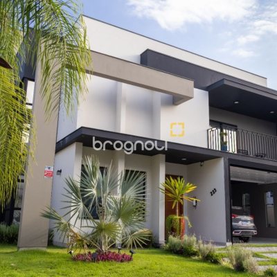 Casa de Condomínio com 346m², 3 quartos (sendo 3 suítes), 2 garagens, no bairro Vargem Pequena em Florianópolis