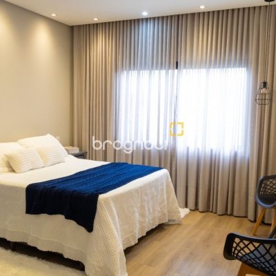 Casa de Condomínio com 346m², 3 quartos (sendo 3 suítes), 2 garagens, no bairro Vargem Pequena em Florianópolis