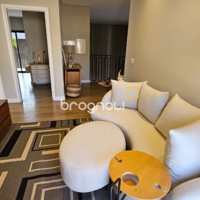 Casa de Condomínio com 346m², 3 quartos (sendo 3 suítes), 2 garagens, no bairro Vargem Pequena em Florianópolis