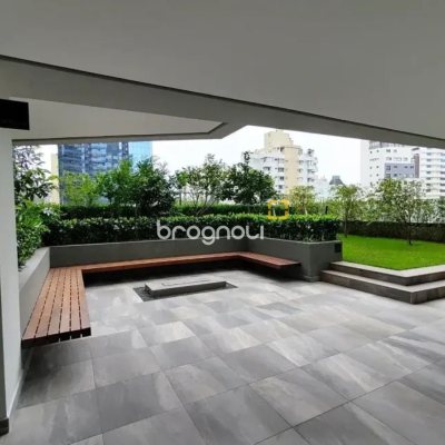 Studio com 39m², 1 quarto, 1 garagem, no bairro Centro em Florianópolis