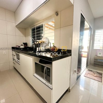 Casa com 48m², 2 quartos, 1 garagem, no bairro Bela Vista em Palhoça