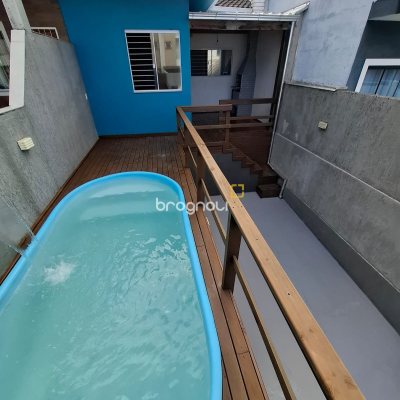 Casa com 48m², 2 quartos, 1 garagem, no bairro Bela Vista em Palhoça