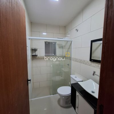 Casa com 48m², 2 quartos, 1 garagem, no bairro Bela Vista em Palhoça