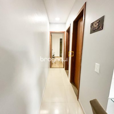 Casa com 48m², 2 quartos, 1 garagem, no bairro Bela Vista em Palhoça