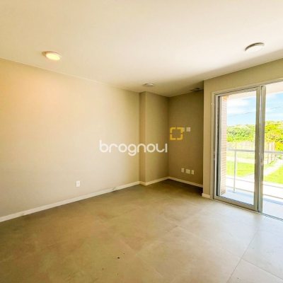 Casa com 138m², 3 quartos (sendo 3 suítes), 2 garagens, no bairro Ingleses do Rio Vermelho em Florianópolis