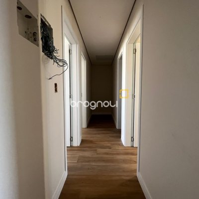 Casa com 130m², 4 quartos (sendo 1 suíte), 2 garagens, no bairro Campeche em Florianópolis