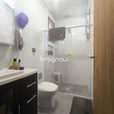 Casa com 153m², 3 quartos (sendo 1 suíte), no bairro Parque São Jorge em Florianópolis