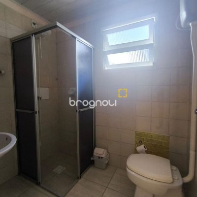 Casa com 153m², 3 quartos (sendo 1 suíte), no bairro Parque São Jorge em Florianópolis