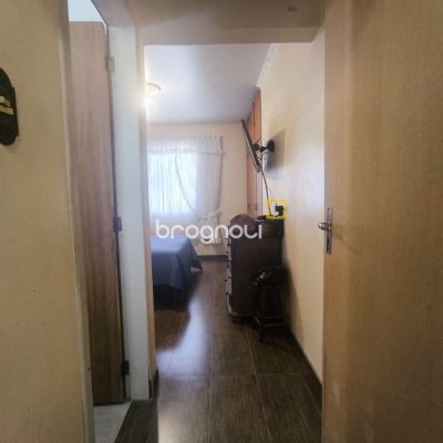 Casa com 153m², 3 quartos (sendo 1 suíte), no bairro Parque São Jorge em Florianópolis
