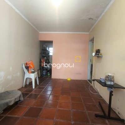 Casa com 153m², 3 quartos (sendo 1 suíte), no bairro Parque São Jorge em Florianópolis