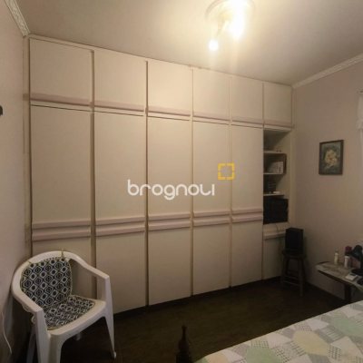 Casa com 153m², 3 quartos (sendo 1 suíte), no bairro Parque São Jorge em Florianópolis