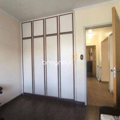 Casa com 153m², 3 quartos (sendo 1 suíte), no bairro Parque São Jorge em Florianópolis