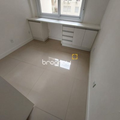 Apartamento com 95m², 3 quartos, 1 garagem, no bairro Centro em Florianópolis
