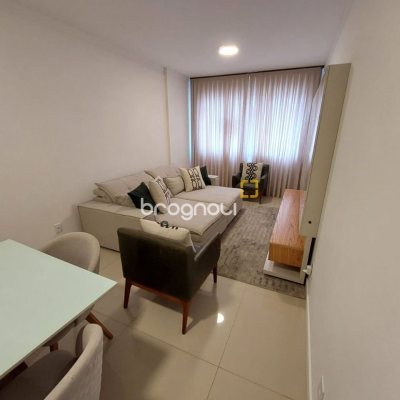 Apartamento com 95m², 3 quartos, 1 garagem, no bairro Centro em Florianópolis