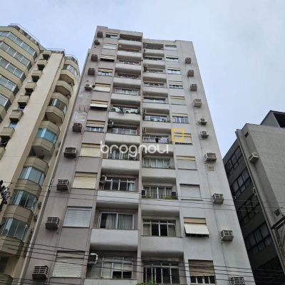Apartamento com 95m², 3 quartos, 1 garagem, no bairro Centro em Florianópolis
